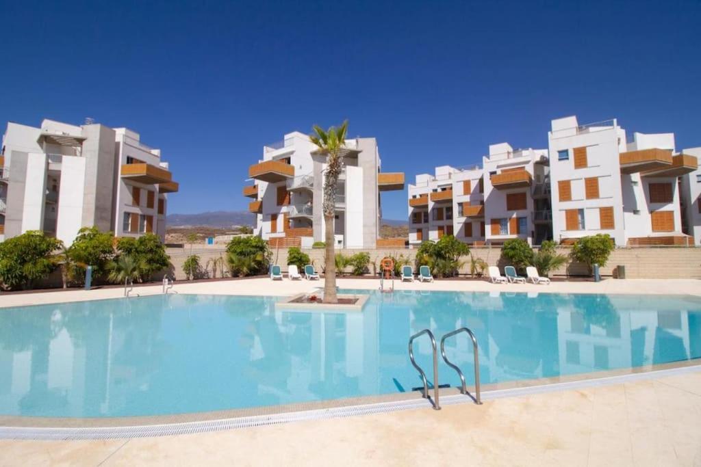 El Medano Beachfront Triplex Penthouse With Pool, Rooftop, Sea View Buitenkant foto
