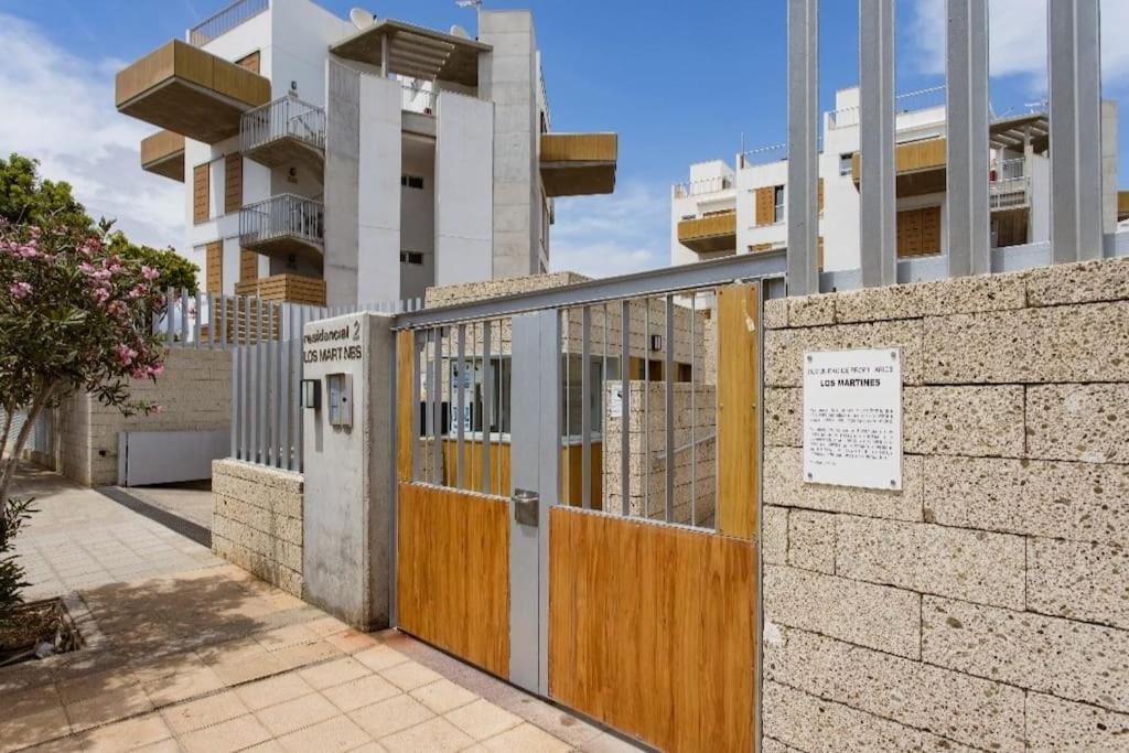 El Medano Beachfront Triplex Penthouse With Pool, Rooftop, Sea View Buitenkant foto