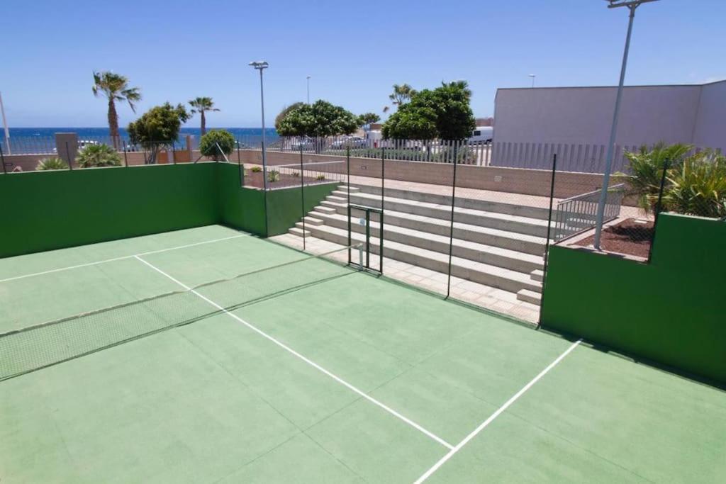 El Medano Beachfront Triplex Penthouse With Pool, Rooftop, Sea View Buitenkant foto